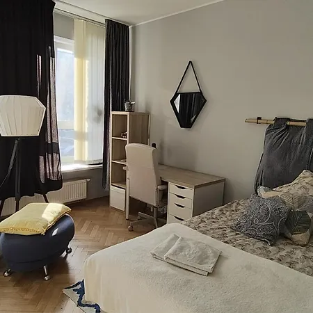 Homestay Totutotam Warsaw